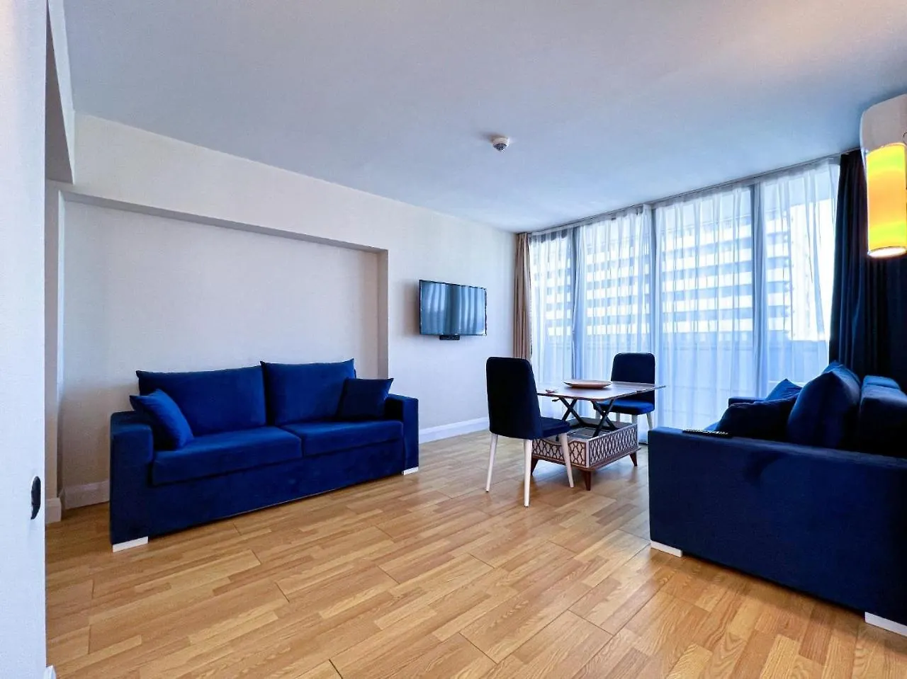 Apartment Holiday In Orbi City Batumi